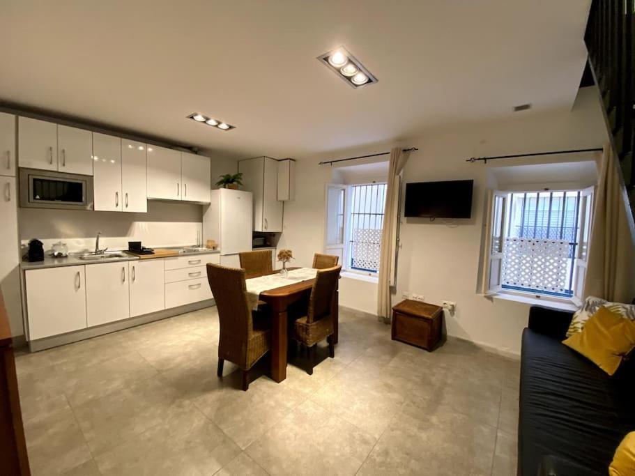 Moderno Duplex En La Tacita De Plata Appartement Cádiz Buitenkant foto